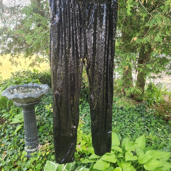 VENUS Black Sequin Joggers & Beaded Tank Top M - Picture 5 of 9